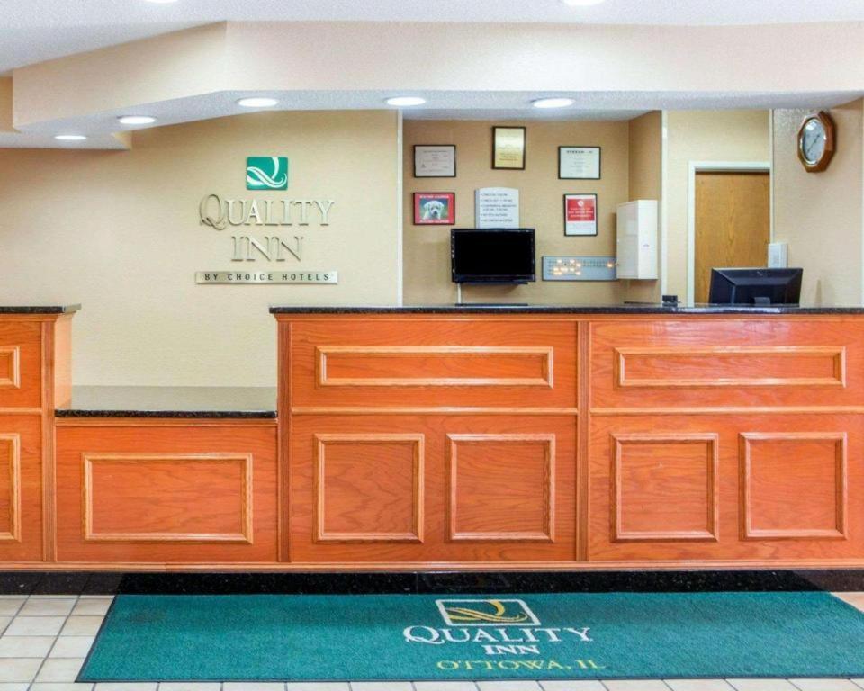 Quality Inn Ottawa Near Starved Rock State Park Екстер'єр фото