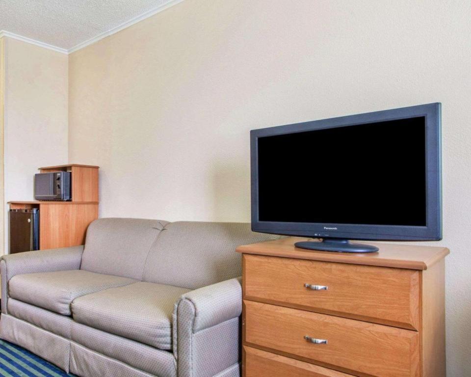 Quality Inn Ottawa Near Starved Rock State Park Екстер'єр фото
