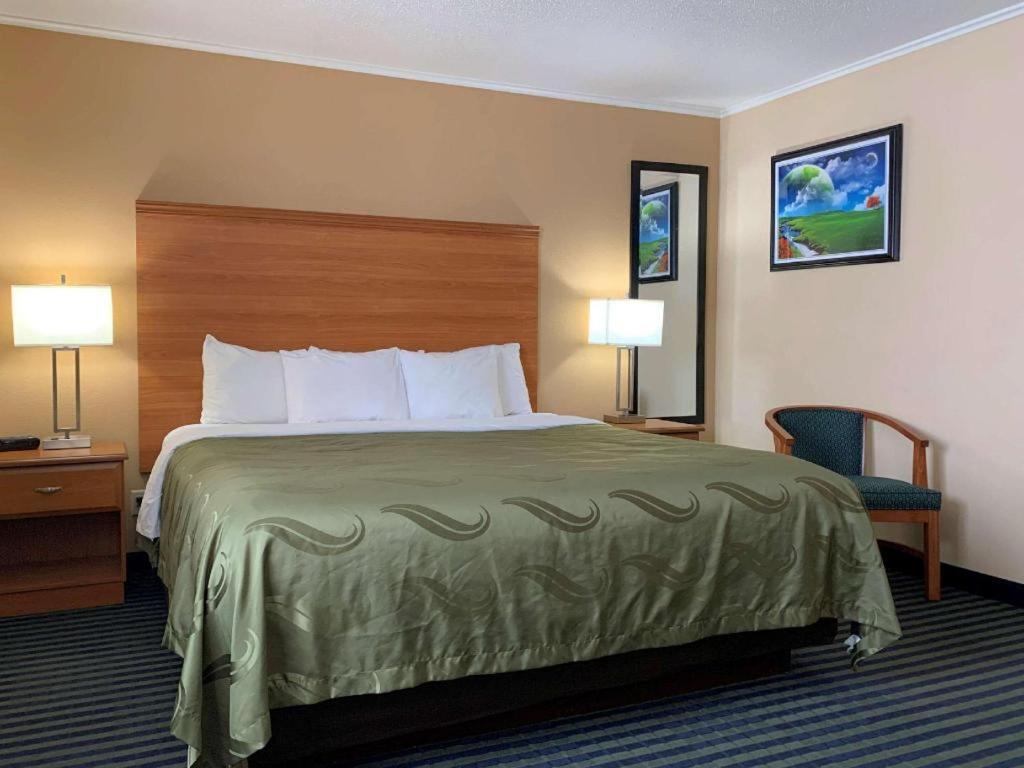 Quality Inn Ottawa Near Starved Rock State Park Екстер'єр фото