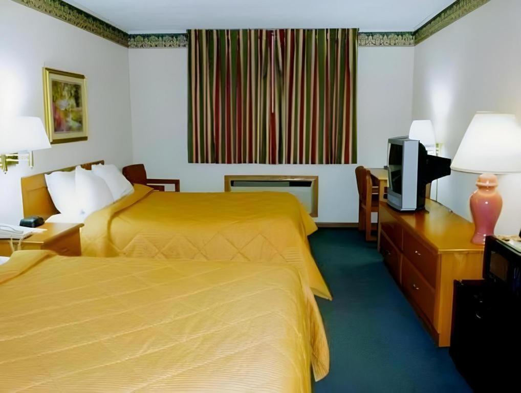 Quality Inn Ottawa Near Starved Rock State Park Екстер'єр фото