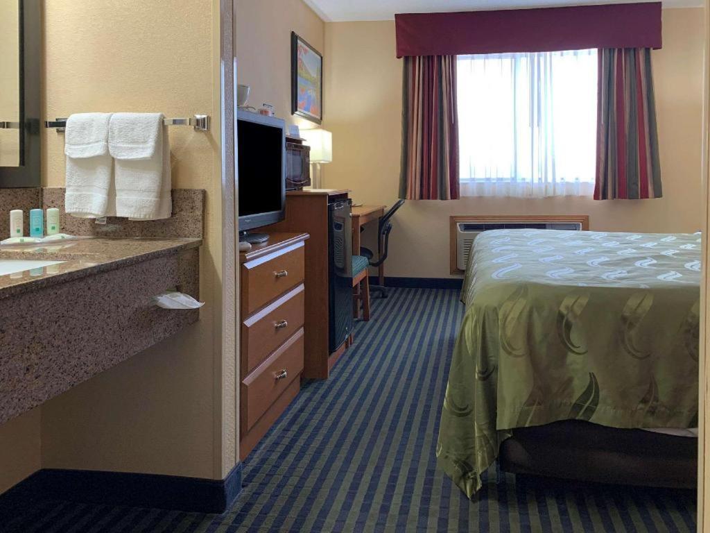 Quality Inn Ottawa Near Starved Rock State Park Екстер'єр фото