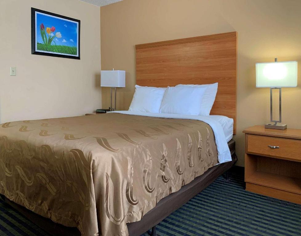 Quality Inn Ottawa Near Starved Rock State Park Екстер'єр фото